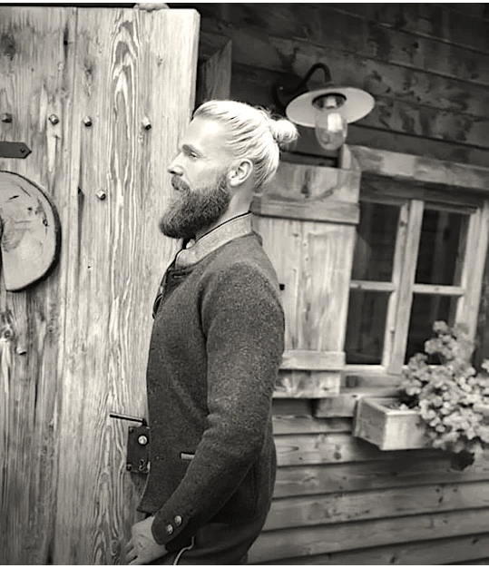 Fotoshooting vor der bayerischen Hütte